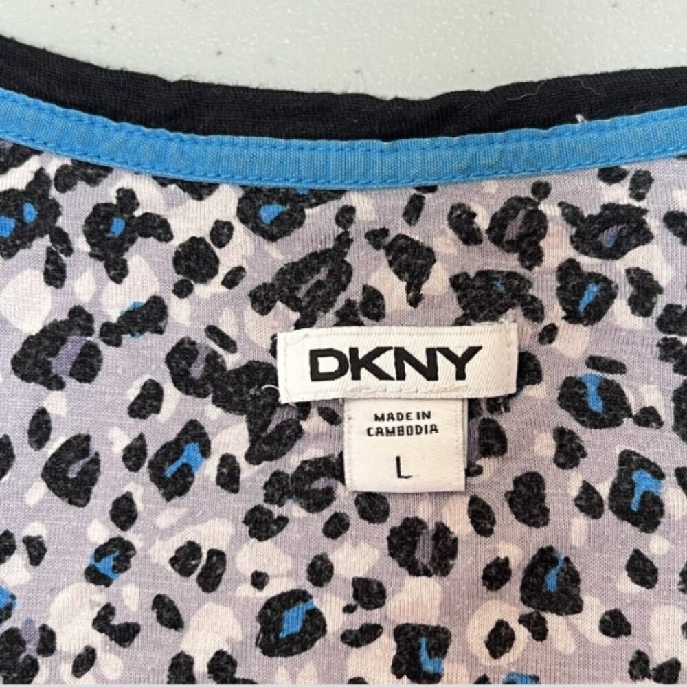 DKNY | Black Grey Blue Cheetah Side Panel Henley - Picture 8 of 8